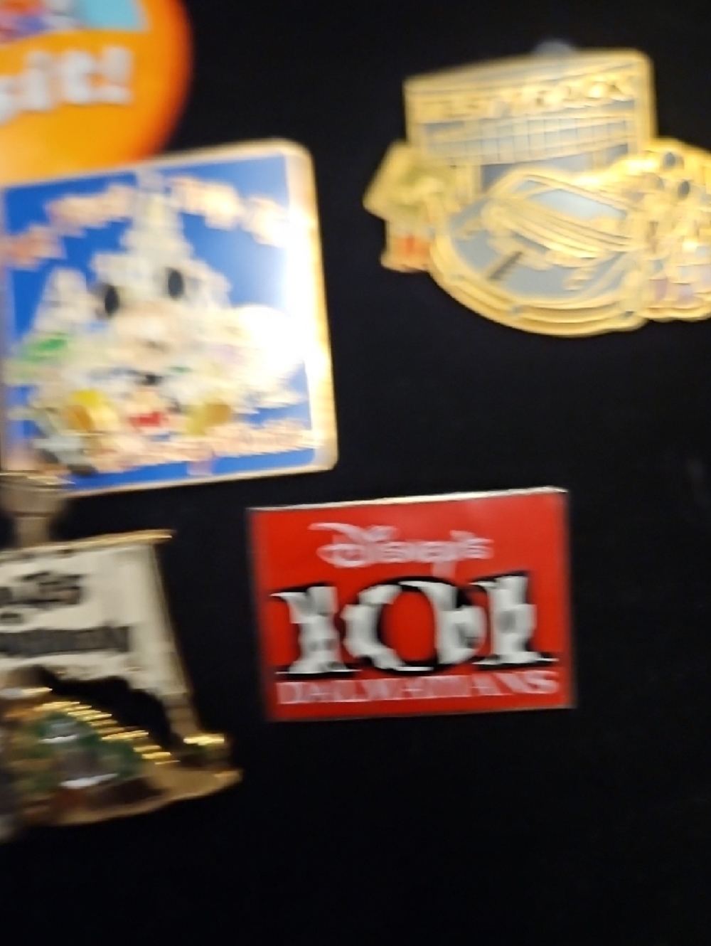 Disney Enamel Pin Lot - Picture 8 of 10
